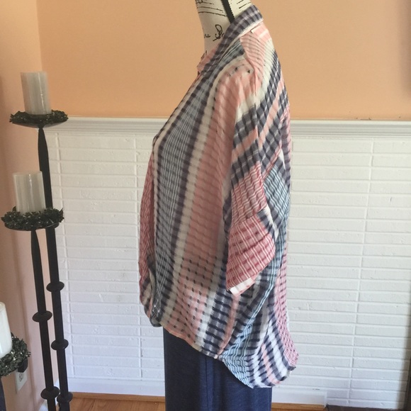 🌺Final Price🌺Multi Color Faux Wrap Blouse with HiLo Hem Line - Picture 4 of 7